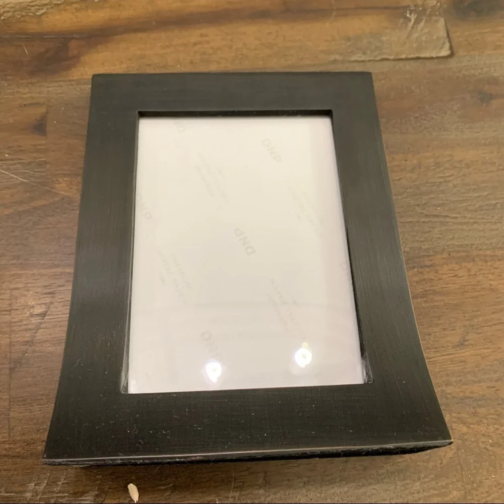 Dark gray heavy free standing photo frame for size 3x5 photo